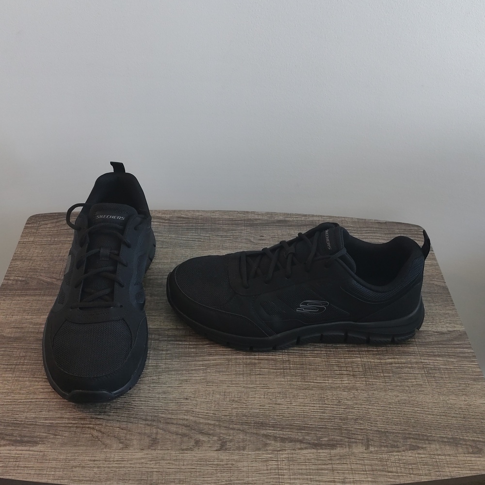 USED Skechers Wide-Fit Men's Black Sneakers. Size 12 Wide...Look Brand New!